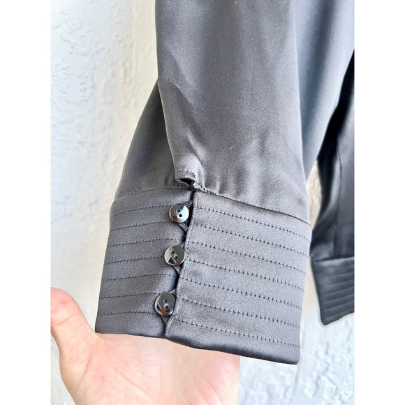 Emporio Armani  Ready-To-Wear Silk Balloon Shorts Black Womens Size IT 40 / US 4 - Picture 4 of 8